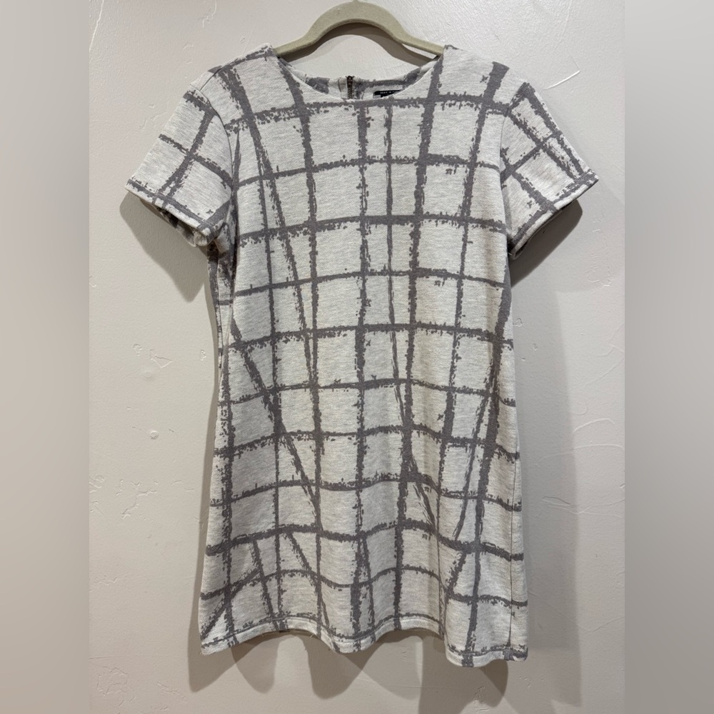 Chic Gray Checkered Mini Dress Medium